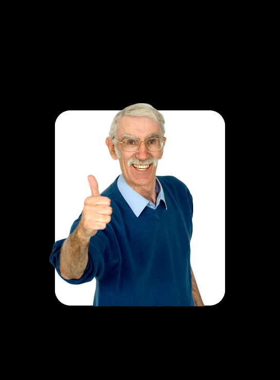 Cliente aposentado aprovando o atendimento